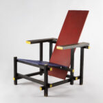 Gerrit Rietveld, Rood-blauwe leunstoel, 1918, foto Sander Vermeer.